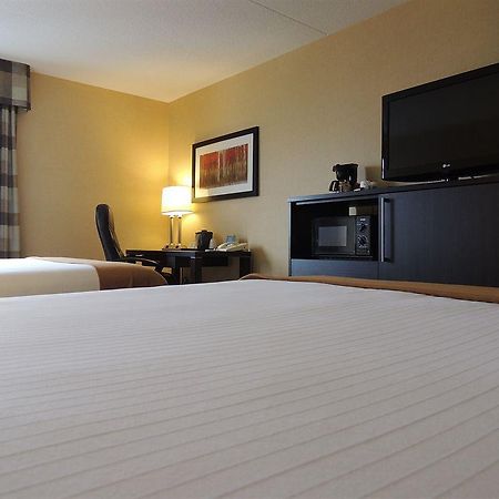 Holiday Inn Express Hamilton-Stoney Creek Экстерьер фото