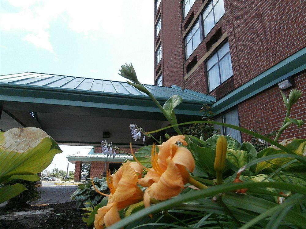 Holiday Inn Express Hamilton-Stoney Creek Экстерьер фото