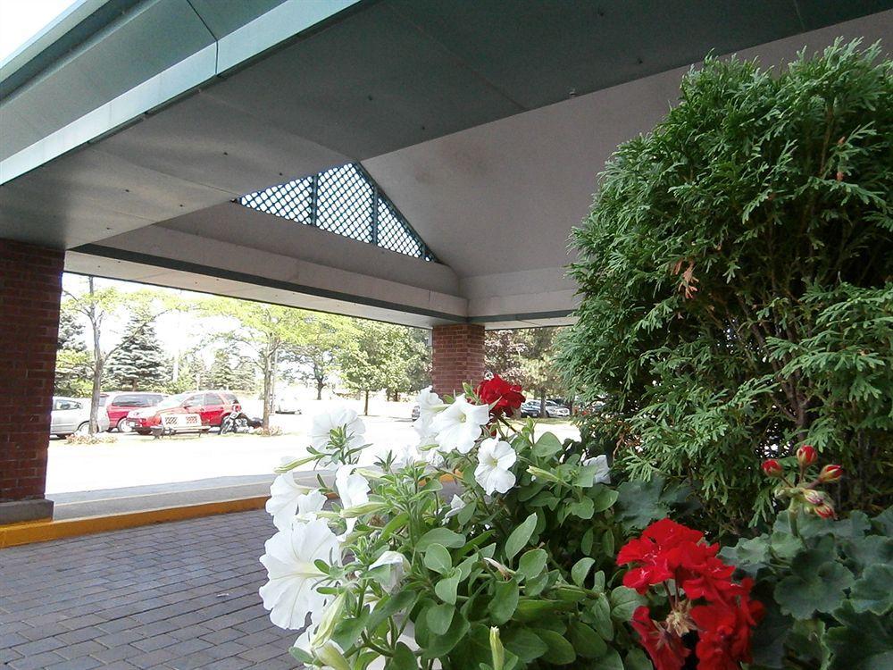 Holiday Inn Express Hamilton-Stoney Creek Экстерьер фото