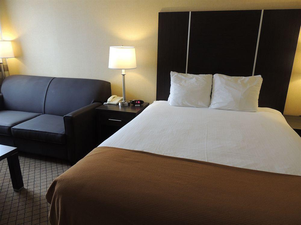 Holiday Inn Express Hamilton-Stoney Creek Экстерьер фото