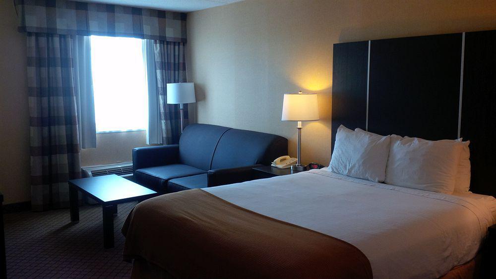 Holiday Inn Express Hamilton-Stoney Creek Экстерьер фото